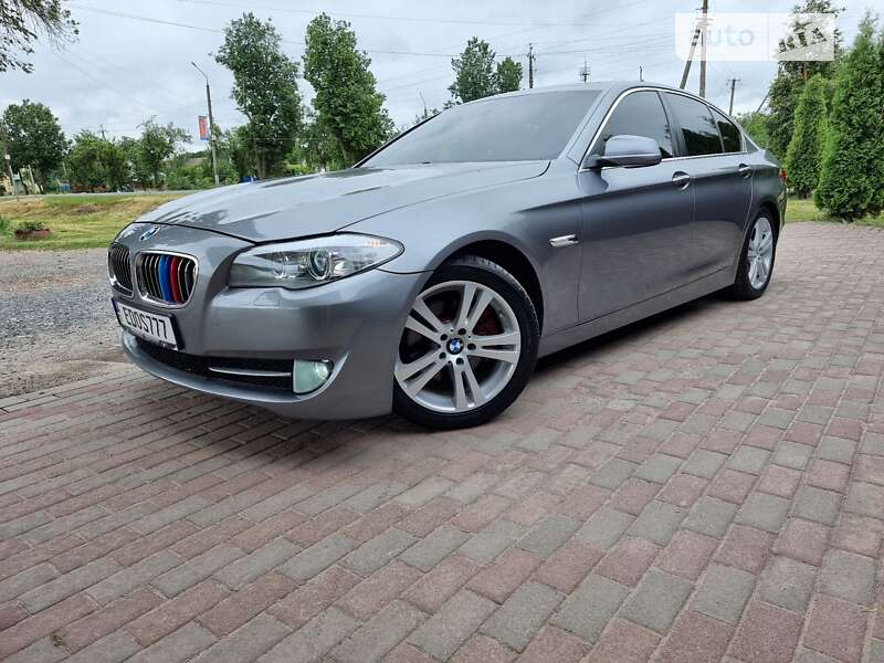 Седан BMW 5 Series 2012 в Сумах