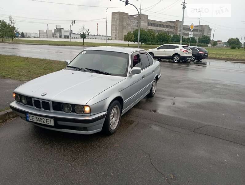 Седан BMW 5 Series 1991 в Броварах