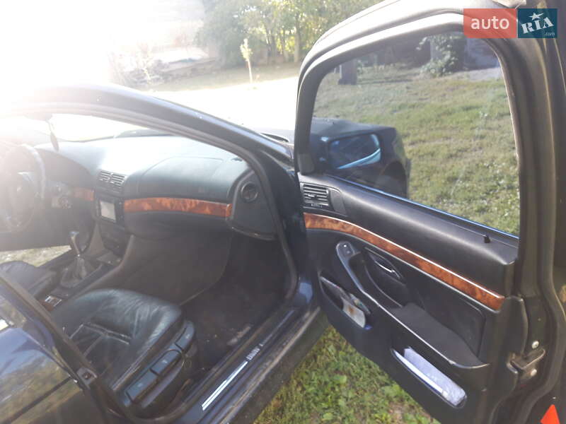 Седан BMW 5 Series 1997 в Мукачевому