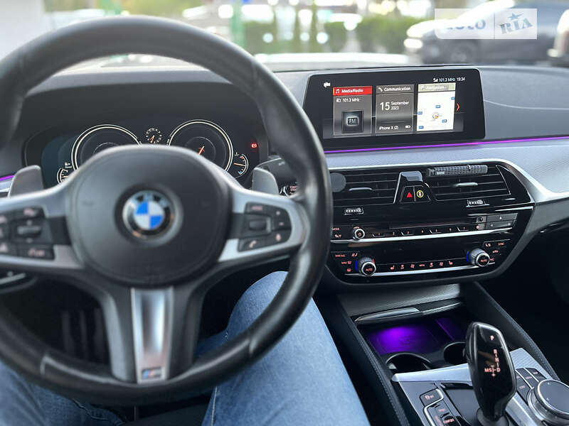 Седан BMW 5 Series 2017 в Львове