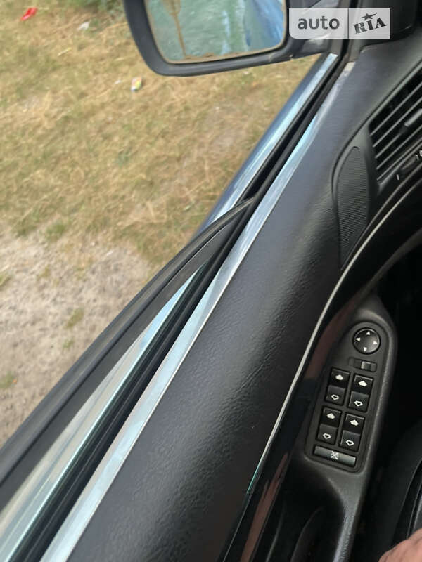 Універсал BMW 5 Series 2000 в Сарнах