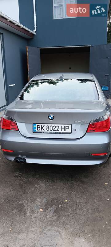 Седан BMW 5 Series 2004 в Костопілі