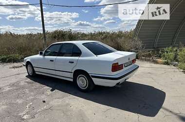 Седан BMW 5 Series 1988 в Славянске