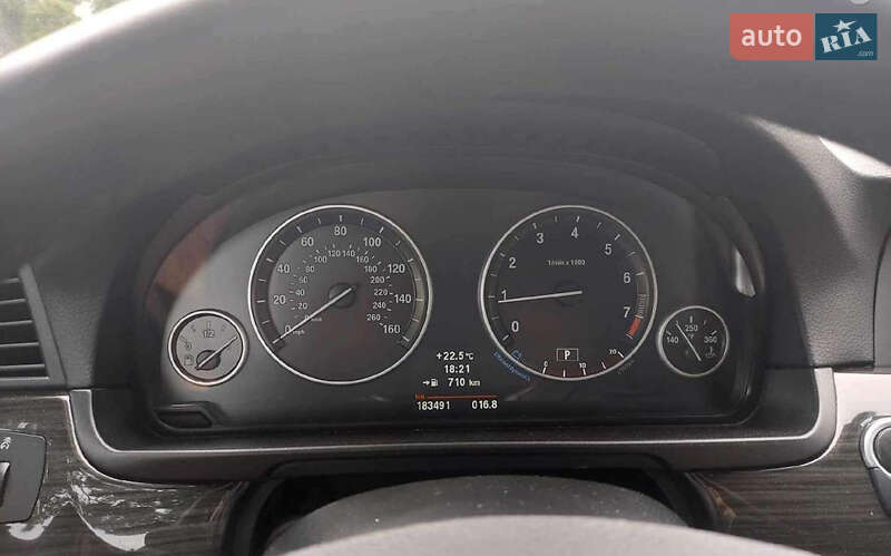 Седан BMW 5 Series 2012 в 