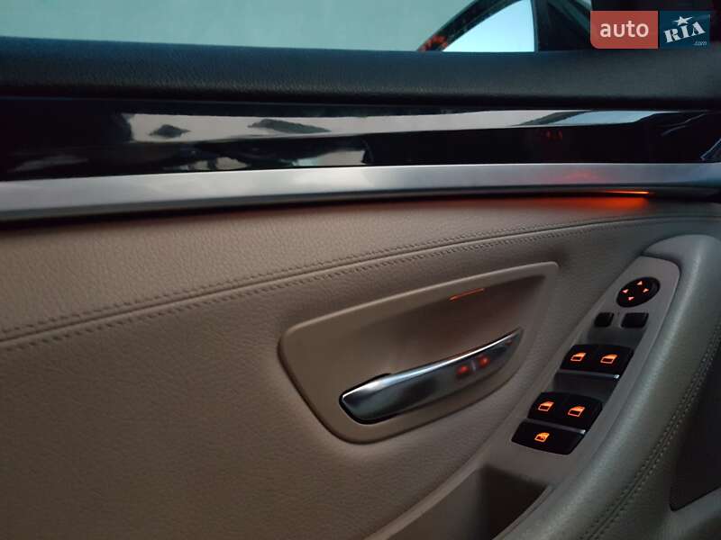 Седан BMW 5 Series 2014 в Дрогобичі