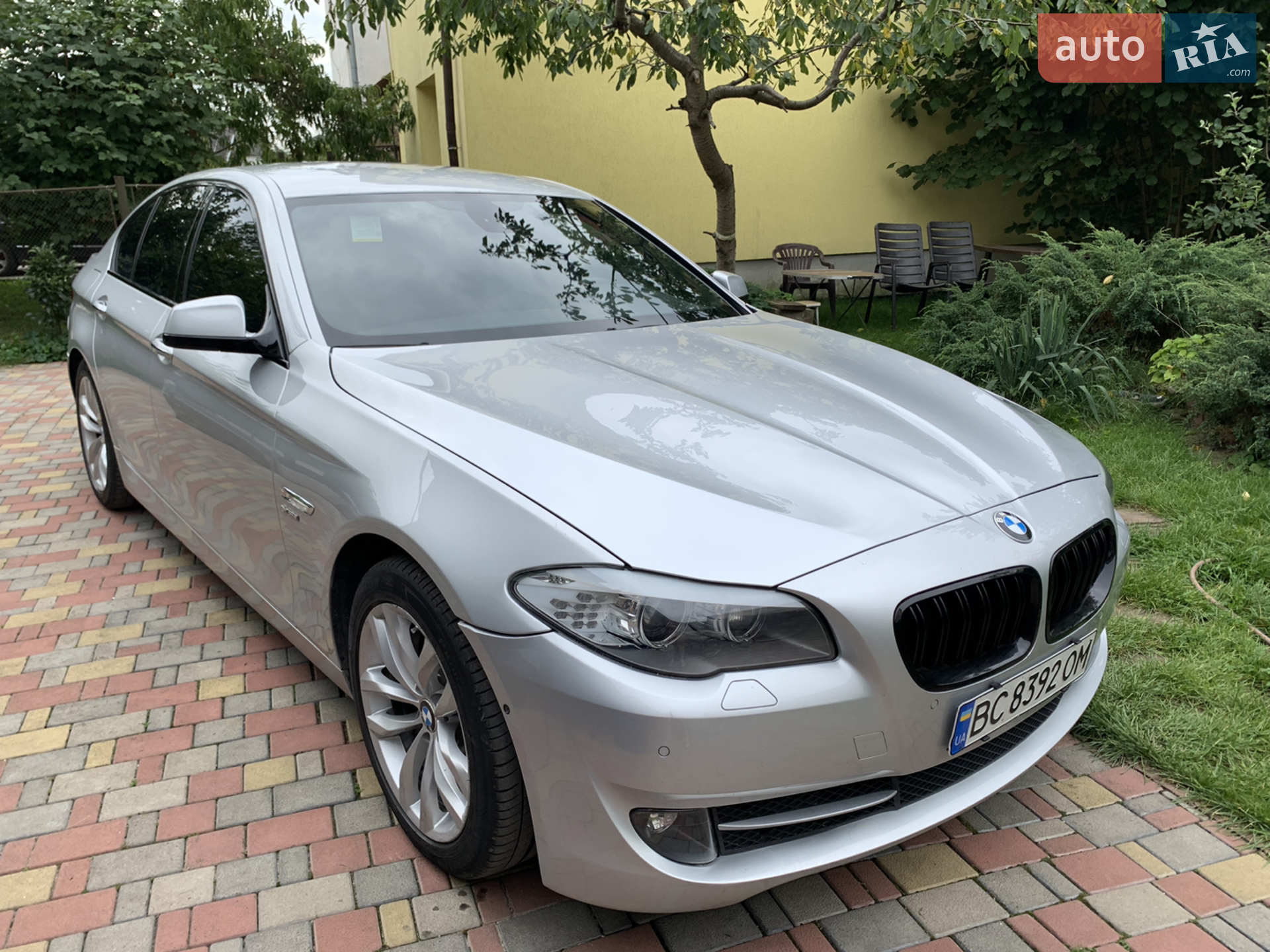 2011 BMW 5er - мініатюра 2