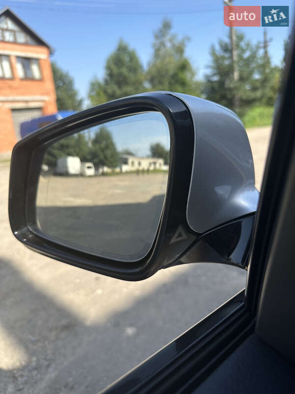 Седан BMW 5 Series 2011 в Самборе фото 28 Седан BMW 5 Series 2011 в Самборе