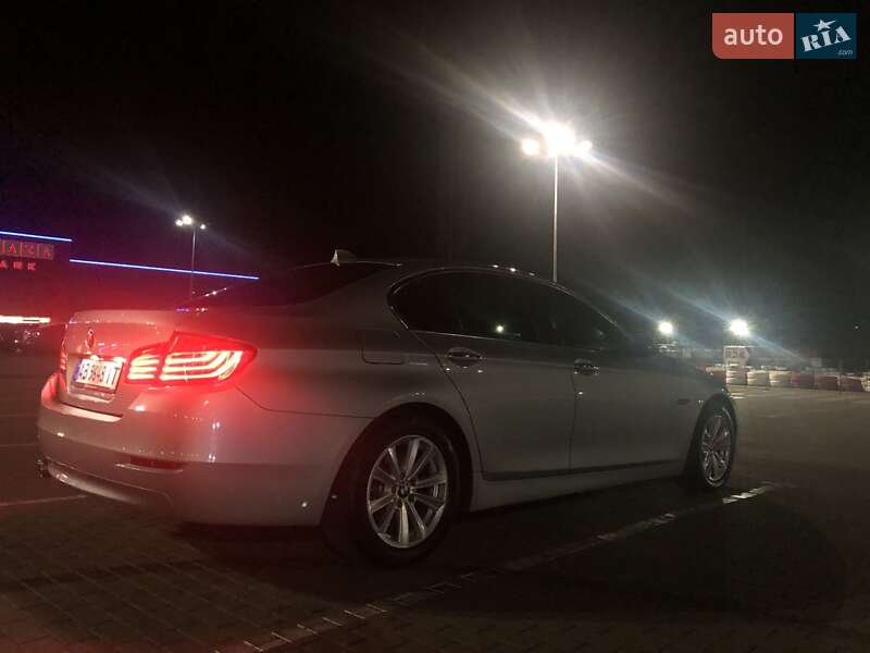Седан BMW 5 Series 2014 в Вінниці