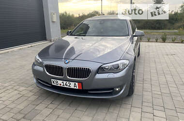 Седан BMW 5 Series 2013 в Виноградове