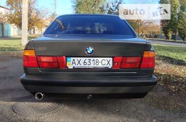 Седан BMW 5 Series 1992 в Харькове