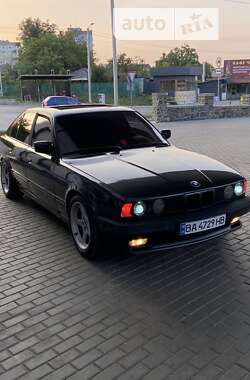 Седан BMW 5 Series 1990 в Кропивницком