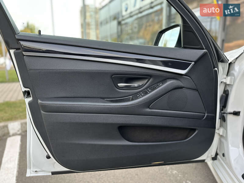 Седан BMW 5 Series 2014 в Одессе