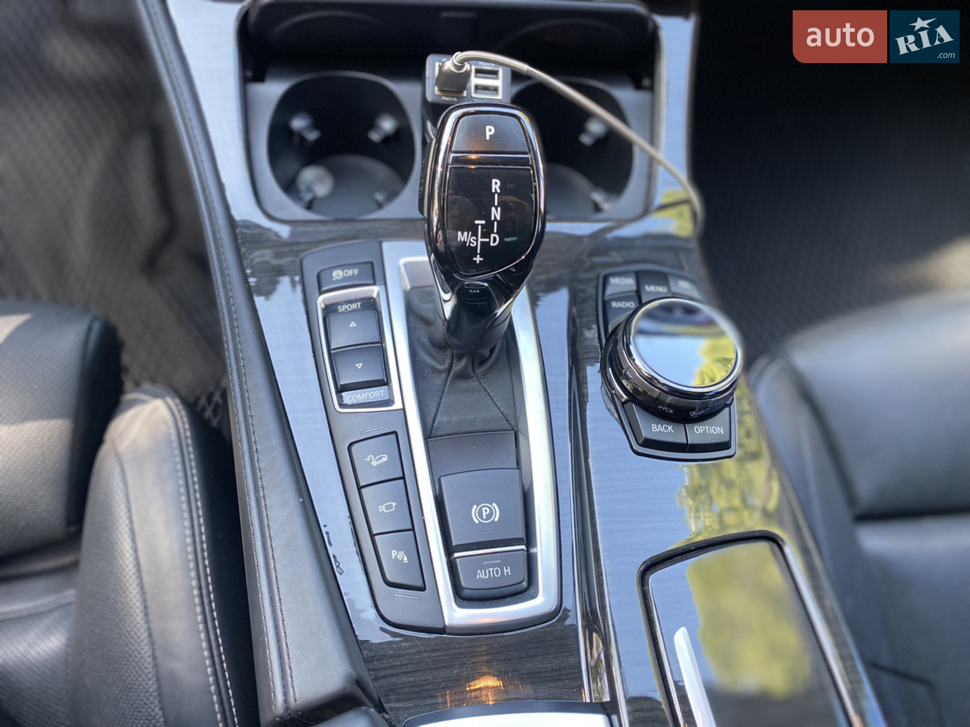 2016 BMW 5er - мініатюра 18