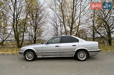 Седан BMW 5 Series 1990 в Чернигове