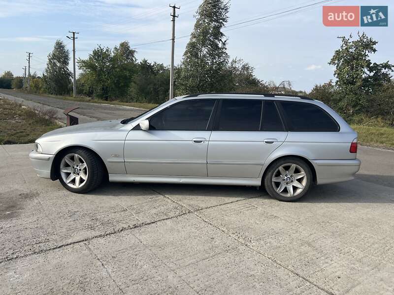 Универсал BMW 5 Series 2002 в Ровно