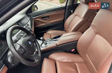 Седан BMW 5 Series 2012 в 