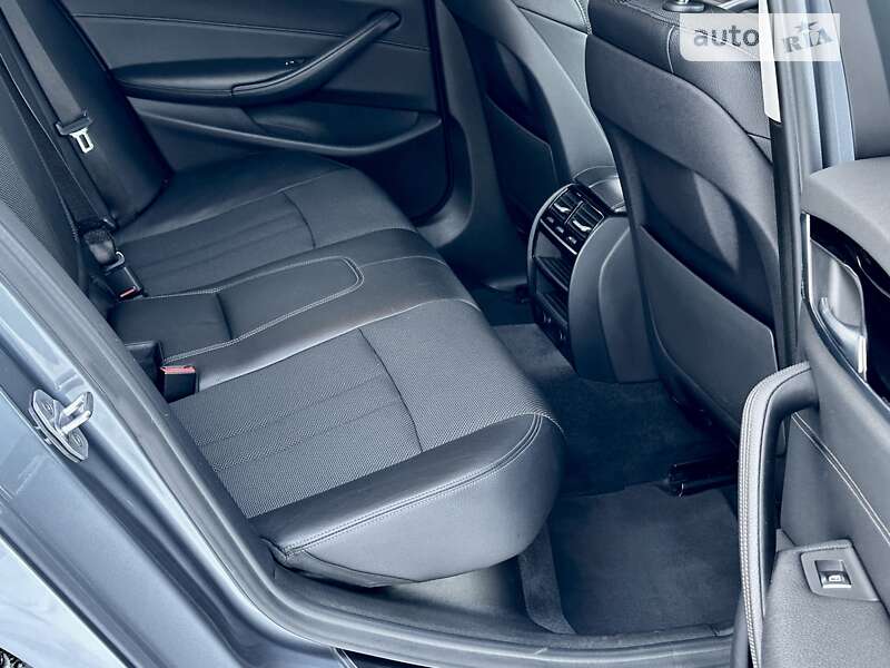 Седан BMW 5 Series 2017 в Киеве фото 15 Седан BMW 5 Series 2017 в Киеве
