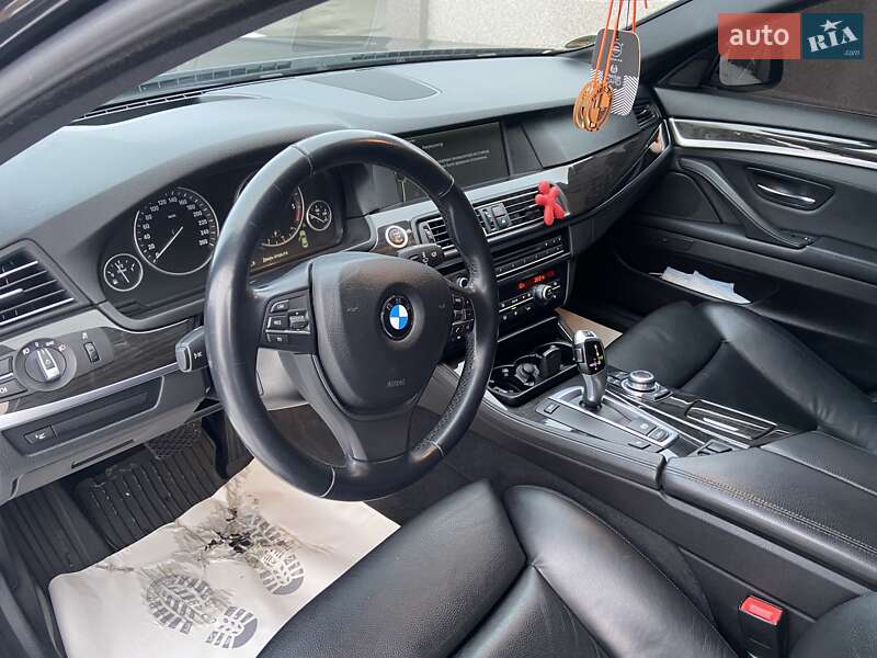 Седан BMW 5 Series 2010 в Тячеве фото 13 Седан BMW 5 Series 2010 в Тячеве