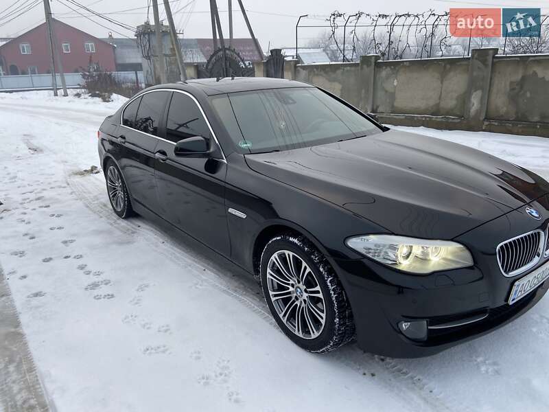 Седан BMW 5 Series 2010 в Тячеве фото 19 Седан BMW 5 Series 2010 в Тячеве