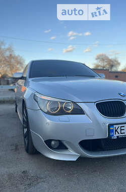 Седан BMW 5 Series 2004 в Дніпрі