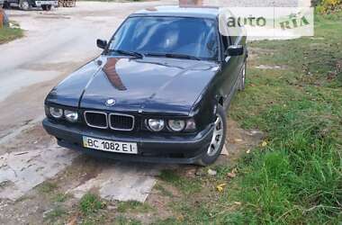 Седан BMW 5 Series 1993 в Львове