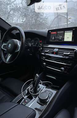 Седан BMW 5 Series 2018 в 