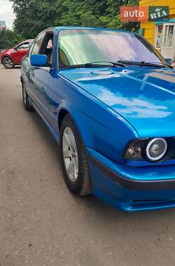 Седан BMW 5 Series 1988 в Подольске