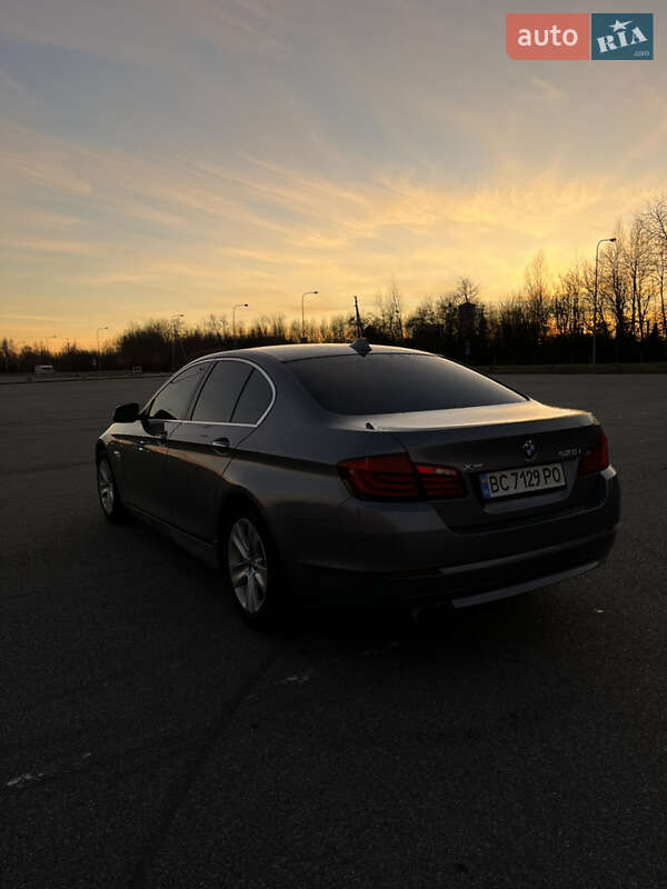 Седан BMW 5 Series 2012 в Львове фото 24 Седан BMW 5 Series 2012 в Львове