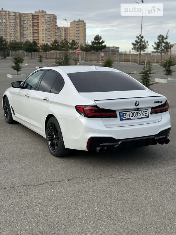 Седан BMW 5 Series 2017 в Киеве