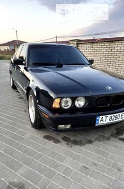 Седан BMW 5 Series 1994 в Долині