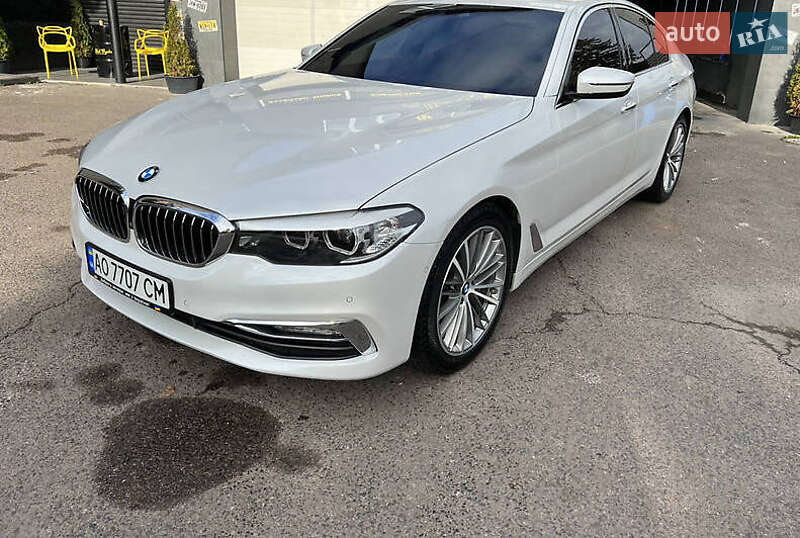 Седан BMW 5 Series 2017 в Черновцах