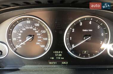 Седан BMW 5 Series 2012 в Сторожинце