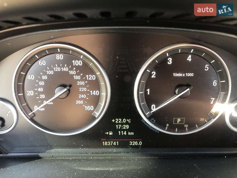 Седан BMW 5 Series 2012 в Сторожинці