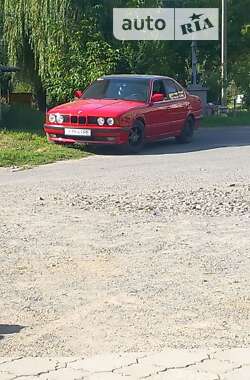 Седан BMW 5 Series 1990 в Мукачево