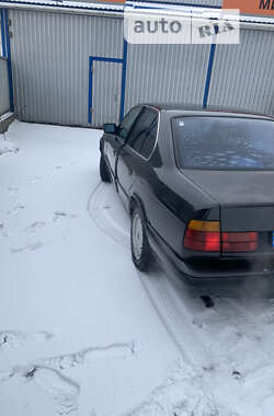 Седан BMW 5 Series 1988 в Черкассах