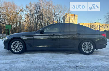 Седан BMW 5 Series 2017 в Львове