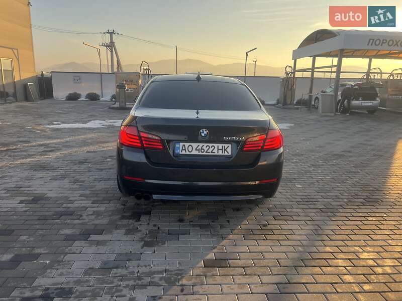 Седан BMW 5 Series 2012 в Хусті фото 8 Седан BMW 5 Series 2012 в Хусті