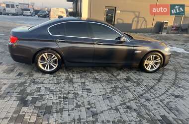 Седан BMW 5 Series 2012 в Хусте