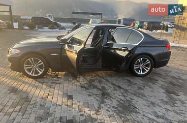 Седан BMW 5 Series 2012 в Хусте