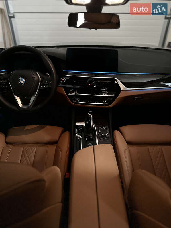 Седан BMW 5 Series 2022 в Запорожье