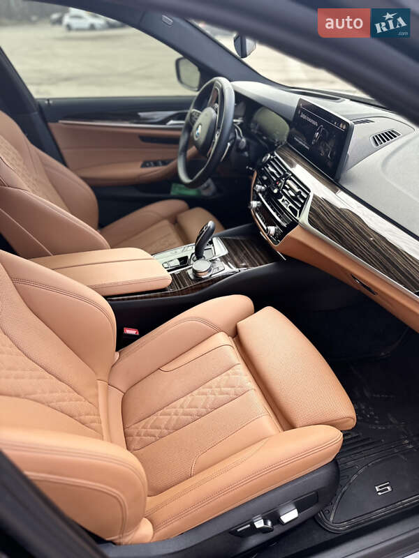 Седан BMW 5 Series 2022 в Запорожье
