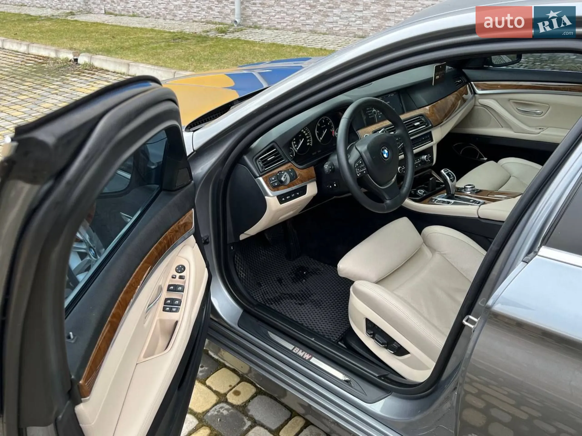 2011 BMW 5er - мініатюра 10
