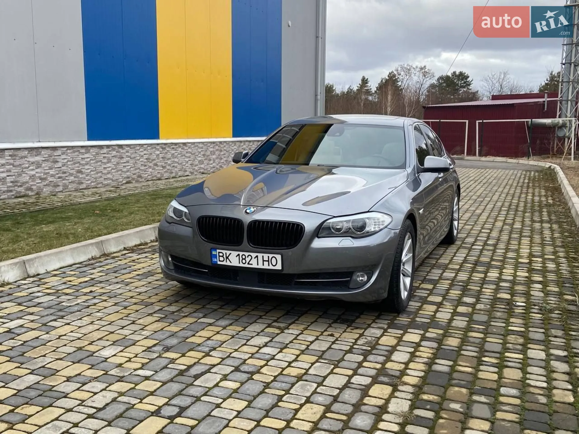 2011 BMW 5er - мініатюра 2