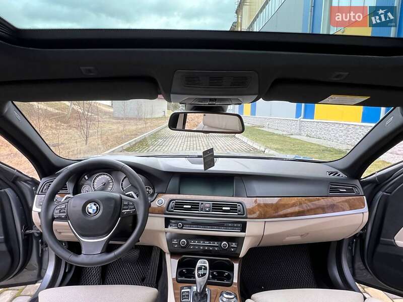 Седан BMW 5 Series 2011 в Сарнах