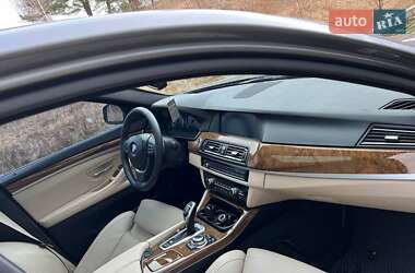 Седан BMW 5 Series 2011 в Сарнах