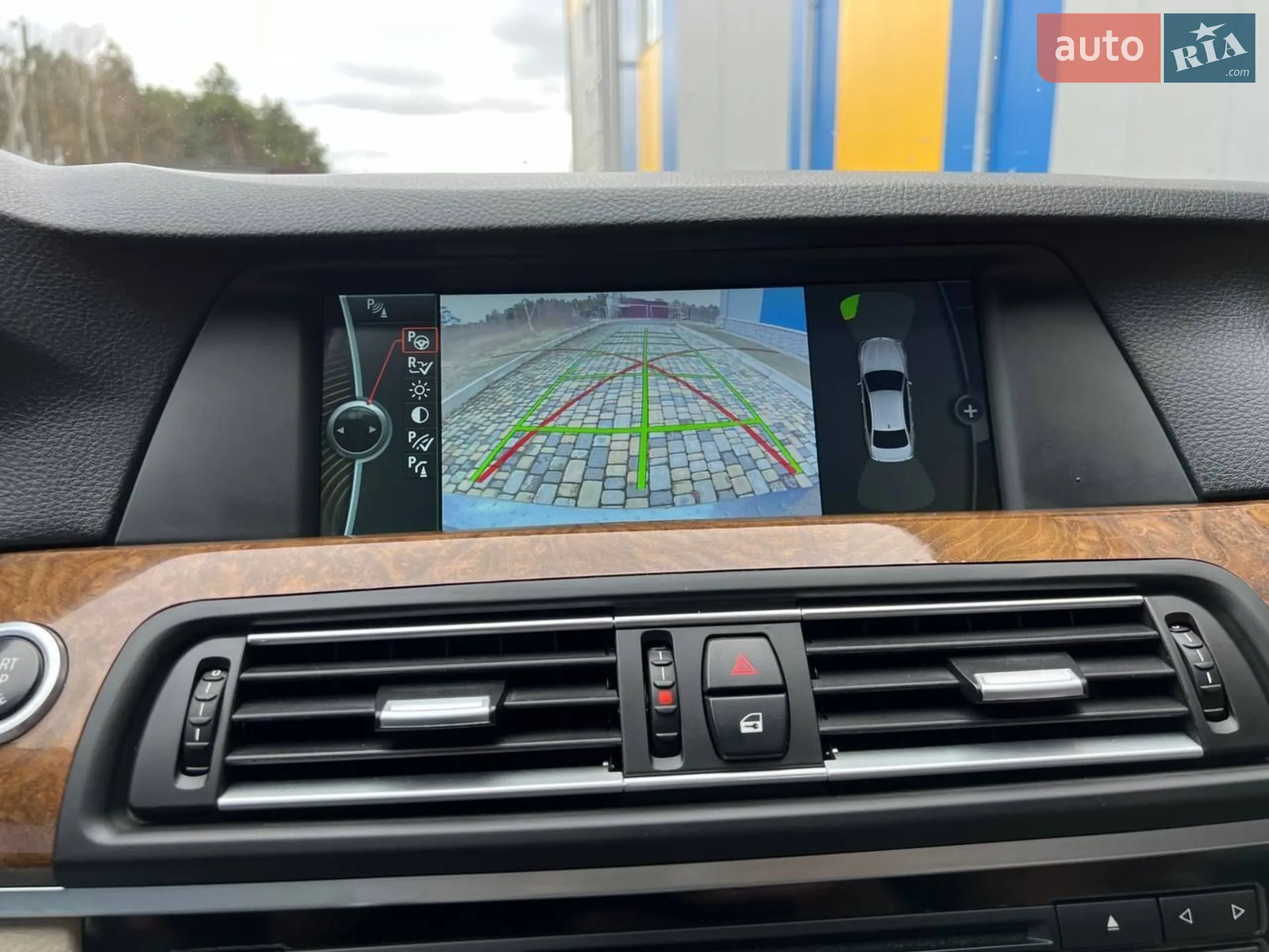 2011 BMW 5er - мініатюра 23