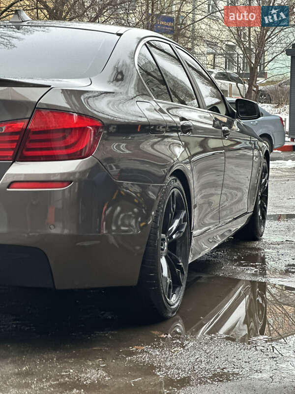 Седан BMW 5 Series 2012 в Киеве
