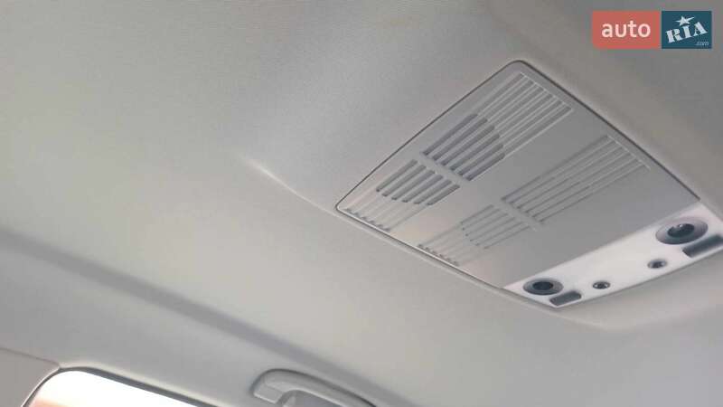 Седан BMW 5 Series 2004 в Ужгороде