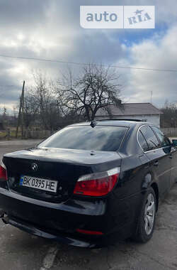 Седан BMW 5 Series 2006 в Березному