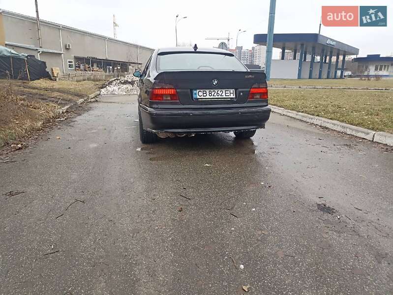 Седан BMW 5 Series 1999 в Чернігові